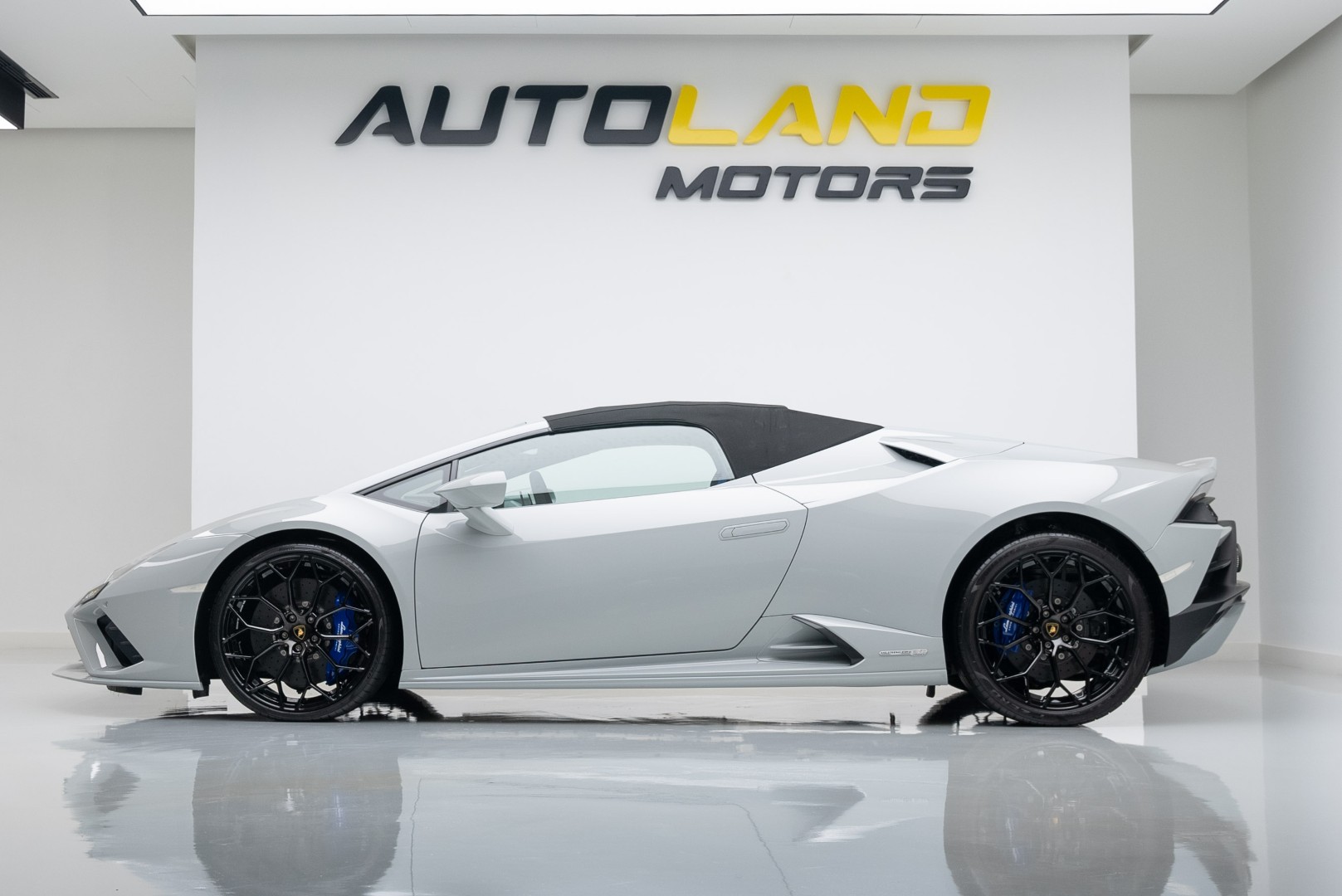 2023 LAMBORGHINI HURACAN EVO SPIDER